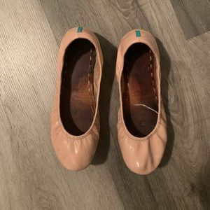 Blush Patent Tieks - USED